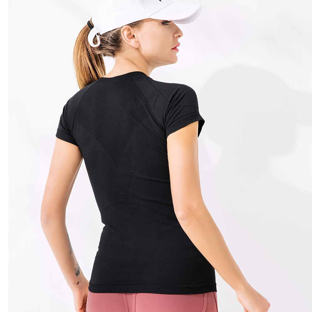 Women's Yoga Top Round-Neck Short Sleeve - Bonnie Lassio