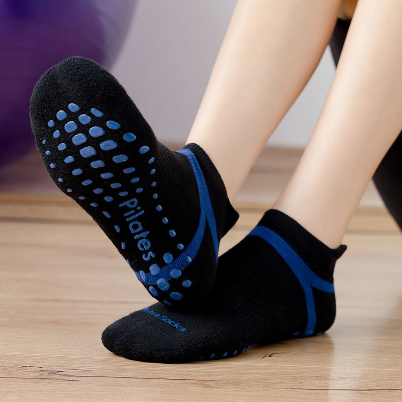 Large Size Yoga Socks Women Non-slip Silicone Gym Fitness Dance Sports Socks Unisex Men Women Cotton Breathable Pilates Socks - Bonnie Lassio