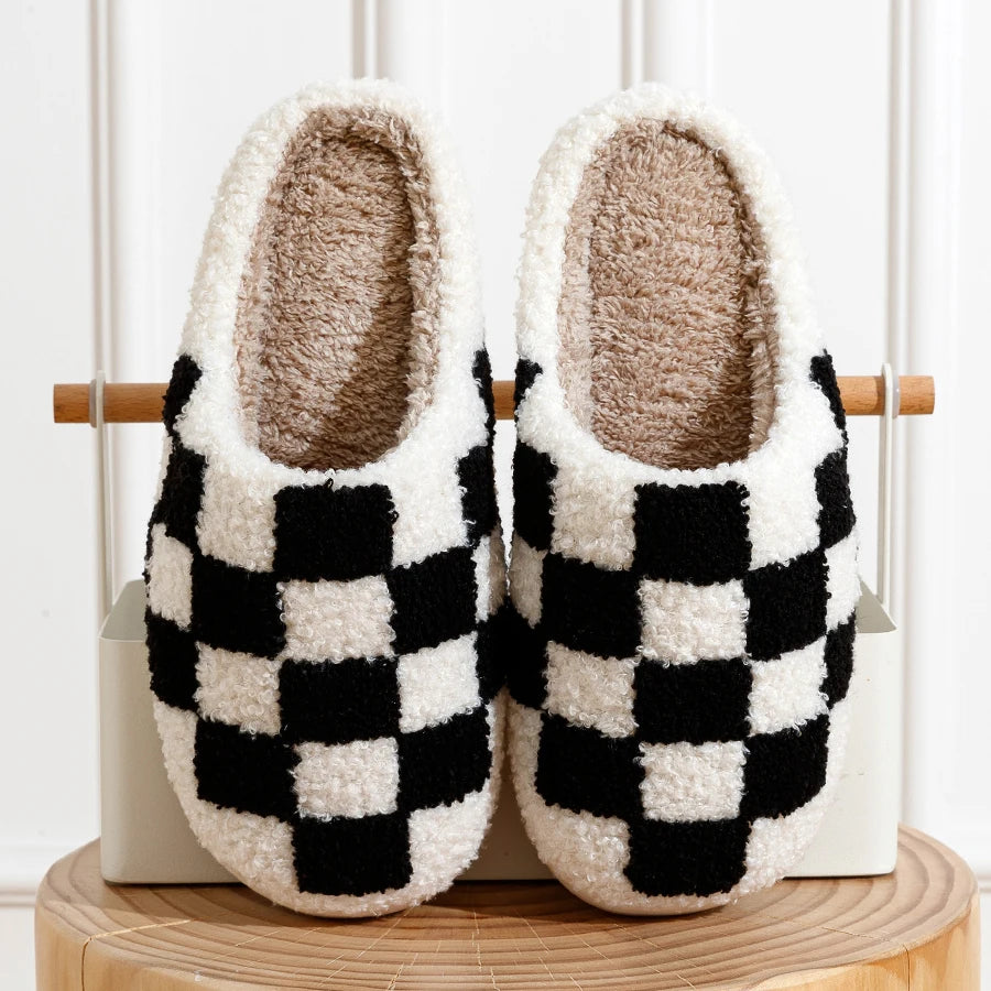 Fuzzy Slippers Fashion Checkered Plush Cozy Unisex - Bonnie Lassio