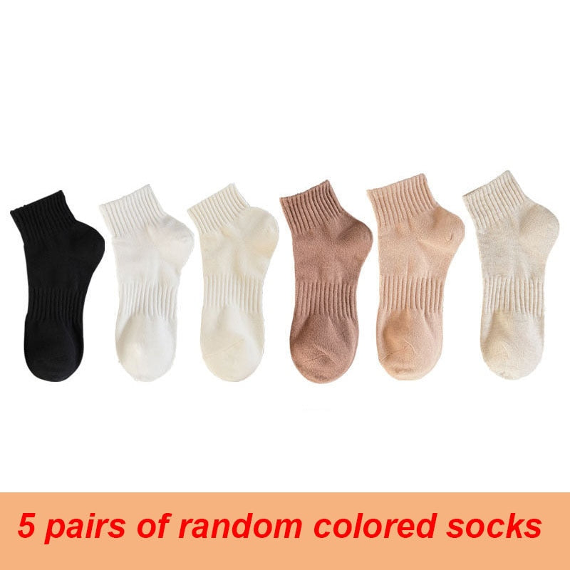 5 Pairs Of Women's Soft Cotton Socks Autumn Winter Fashion - Bonnie Lassio