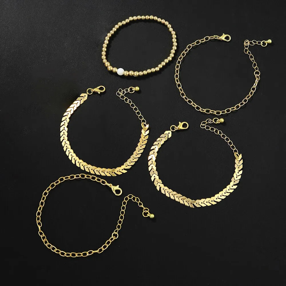 6pcs Dainty Rhinestone Quartz Watch With Jewelry Set Fashion Round Women Watch Multilayer Gold Bracelet Set - Bonnie Lassio