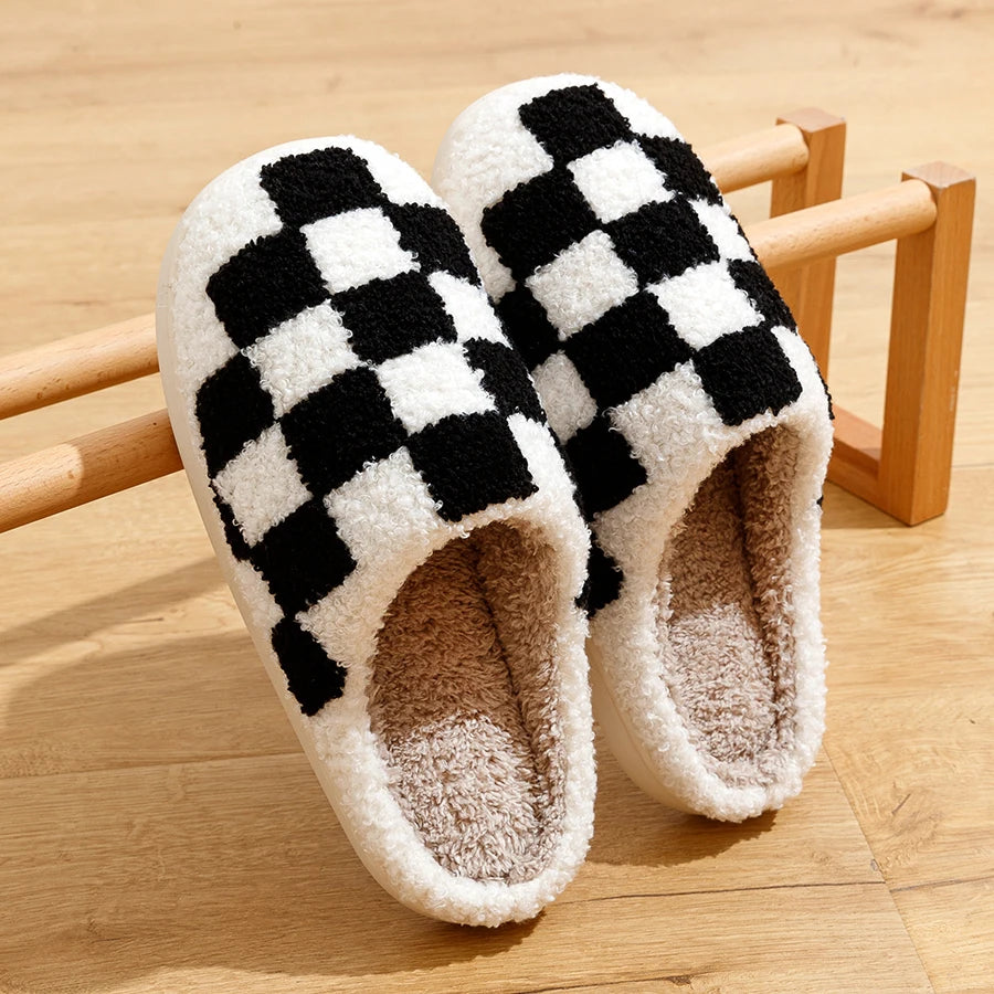 Fuzzy Slippers Fashion Checkered Plush Cozy Unisex - Bonnie Lassio